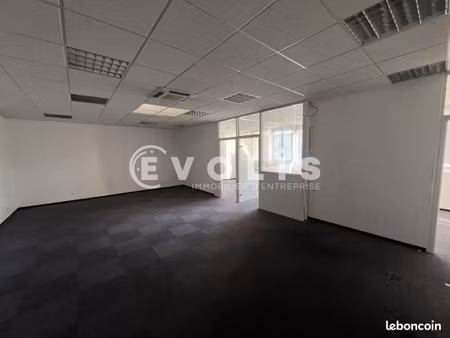 bureaux 139 m²