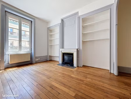 appartement 2 pièces 55 m²