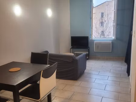 location studio meublé