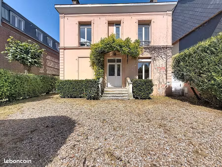 maison 7 pièces 139 m²