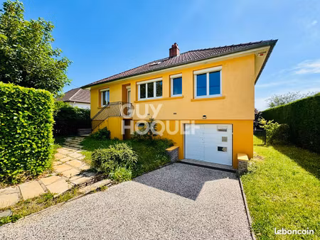 maison 8 pièces 147 m²