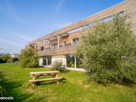 villa d’architecte contemporaine de 400m2 – sobriété énergétique d’exception & piscine int