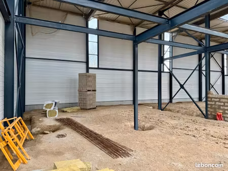local d'activite 220 m² longperrier