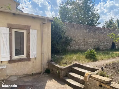 appartement rénové avec jardin