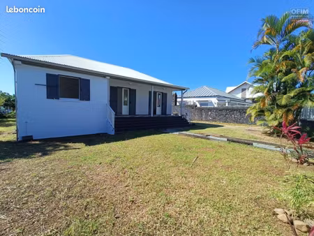 villa 4 pièces 93 m²