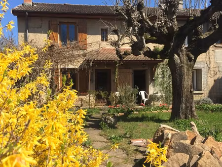 maison t4 à blyes centre avec jardin clos