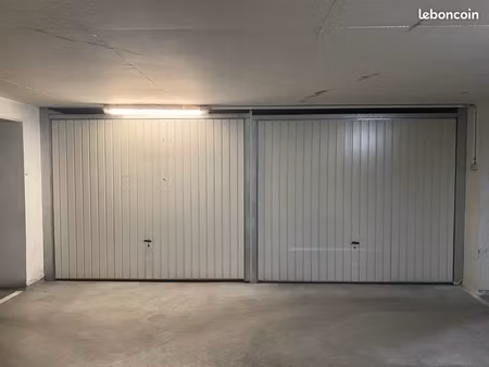parking double fermé