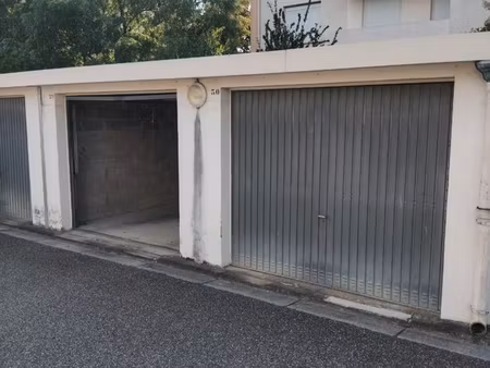garage à louer