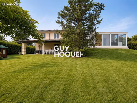 maison 7 pièces 136 m²