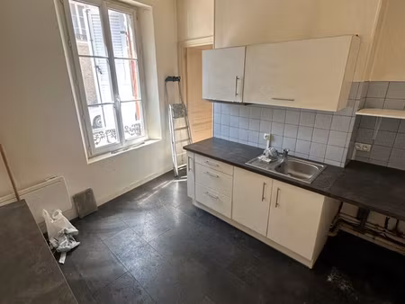 t2 43 m² – épernay centre – libre d'occupation