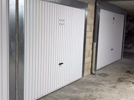 location garage fermé