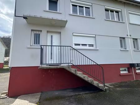 maison mitoyenne t7 avec 5 chambres – quartier calme en impasse