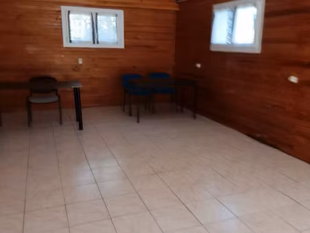 local professionnel 30 m²