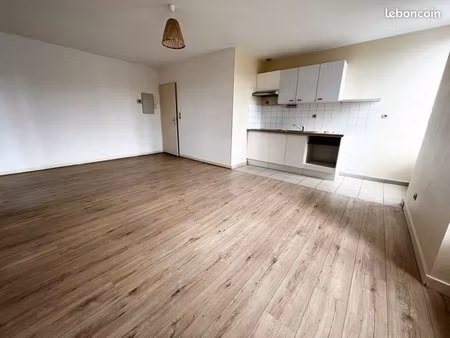 appartement t3 bressuire