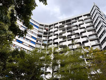 t4 lumineux avec vue loire – île de nantes / beaulieu – résidence la proue