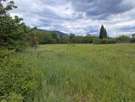terrain constructible viabilisé en zone rurale