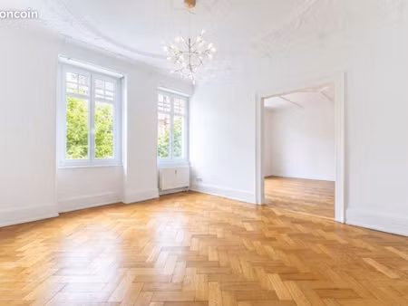 bureaux 122 m² strasbourg