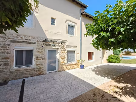 maison en pierre rénovée