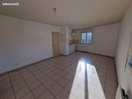 location studio non meublé