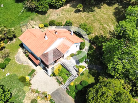 maison 7 pièces 140 m²