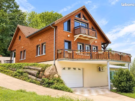 maison 7 pièces 350 m²