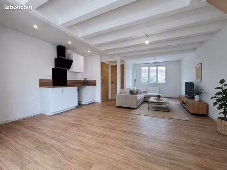 à louer – duplex meublé de 51 m² – quartier sacré-cœur – la roche-sur-yon