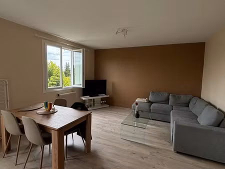 t2 de 50 m² entièrement rénové – lumineux – balcon – parking couvert – albi bellevue