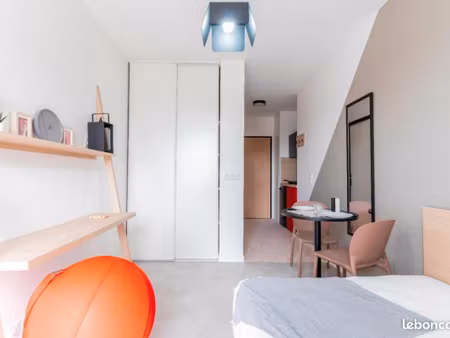 chambre 1 pièce 10 m²