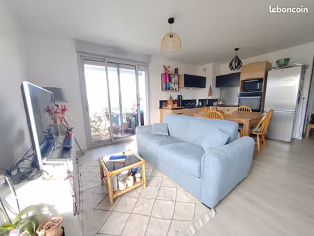 appartement 52m² carquefou avec balcon + parking