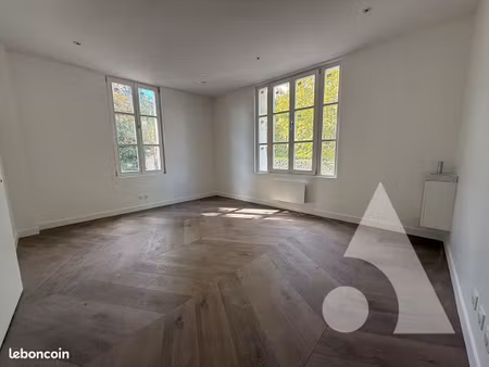 local 91 m² compiegne