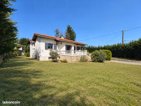 propriété 5 pièces 105 m²