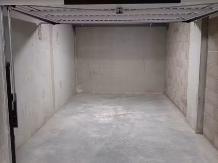 box parking