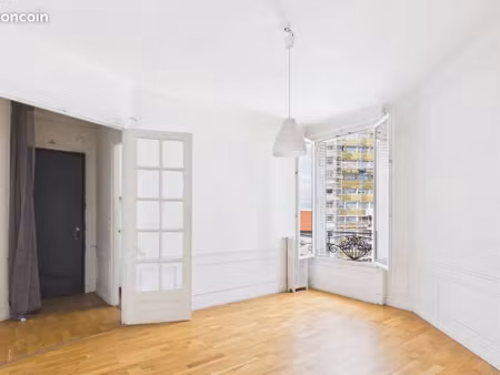 appartement 2 pièces - 47 m² - rue du poteau