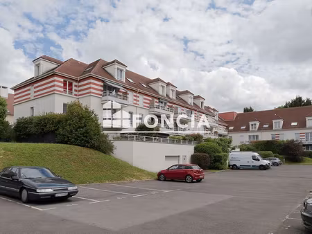 pringy : découvrez ce charmant 3 pièces de 60 m² avec 2 places de parking privatives  situ