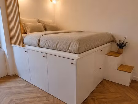 studio meublé rénové - hypercentre de dax