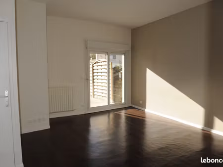 appartement st serge ney