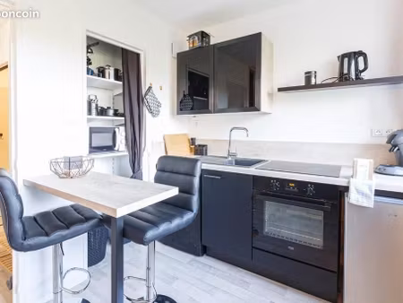 studio cosy et confortable