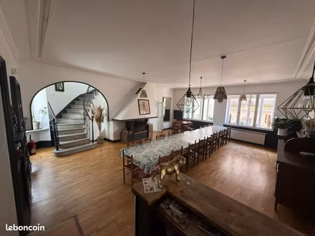 gîte 18 pièces 444 m²