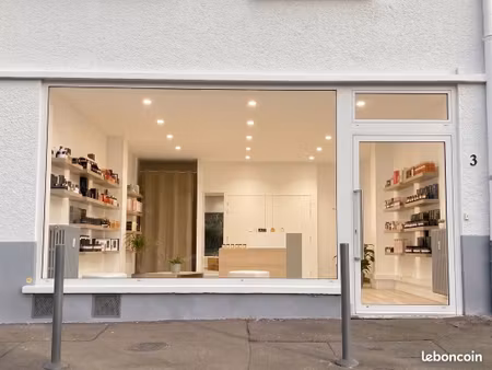 local commercial 48m2 pmr avec garage 15m2 lille cormontaigne