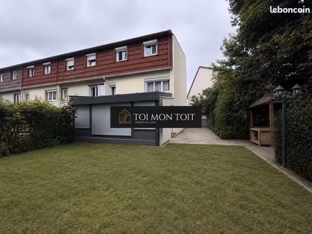 maison 8 pièces 140 m²