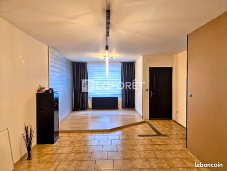 maison 6 pièces 110 m²