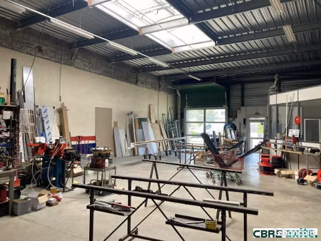 local d'activite 347 m² seyssins