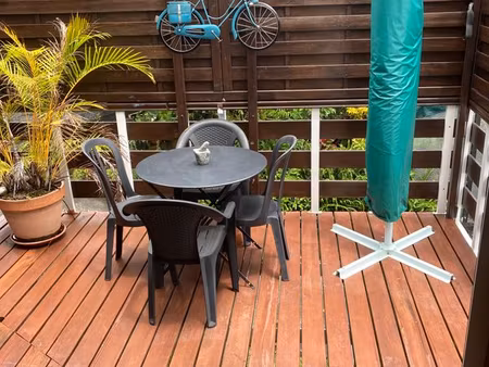 appartement f2 à louer - moufia/bois de nèfles