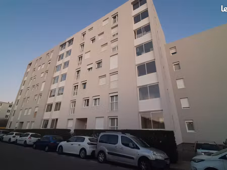 appartement t4 70.33m2 + 2 loggias fermées + cave
