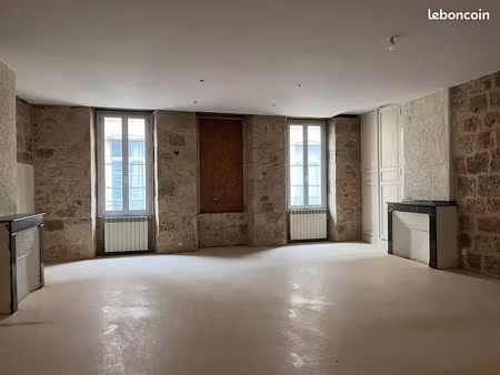 immeuble 224 m² condom