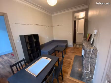 grenoble centre – t3 meublé de 51 m² avec petite terrasse
