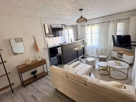 grand t2 cosy (possibilité t3) entièrement refait à neuf et disponible de suite