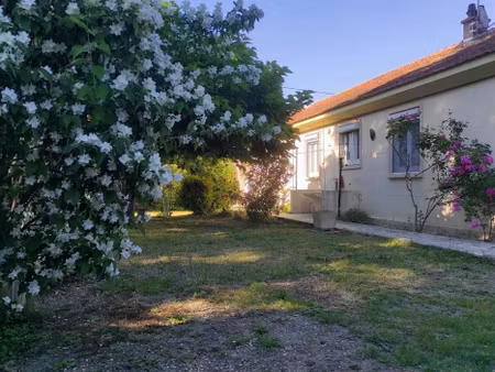 plain-pied  4 chambres  proche établissements scolaires