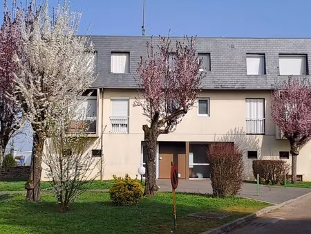 studio meublé à louer à decize