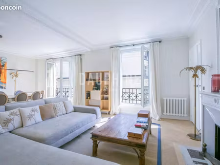 appartement 3 pièces 128 m²